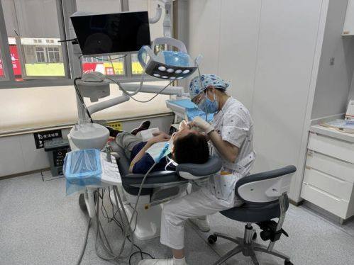 湖南长沙牙白兔万芙口腔门诊部是正规医院吗？