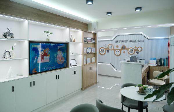 重庆美瑞口腔门诊部（迎宾街）医生团队实力强大及骨干医生简介