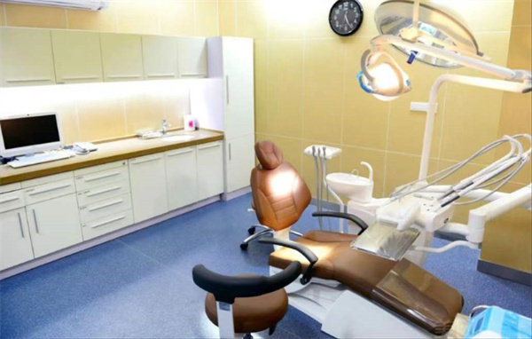 西安小白兔口腔（榆林分院）医生团队实力强大及骨干医生简介