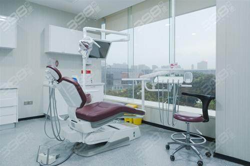 东莞同步齿科门诊部医生团队实力强大及骨干医生简介