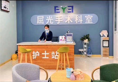 离焦镜验配中医生的专精判断