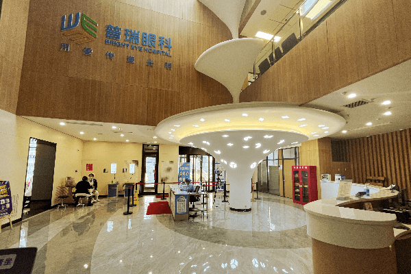 瞳博士眼科宋维贤领衔:5M近视防控体系