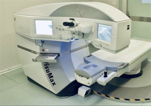 郑州/驻马店尖峰眼科医院：连锁专科的公益与优惠服务