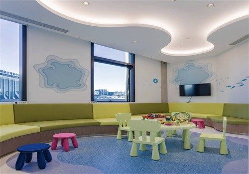 北京希玛林顺潮眼科医院林顺潮会亲自做手术吗？了解安排、流程、规定及患者反馈 